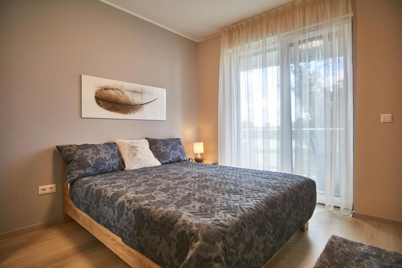 Azur Apartments - Hostaid Siófok Extérieur photo